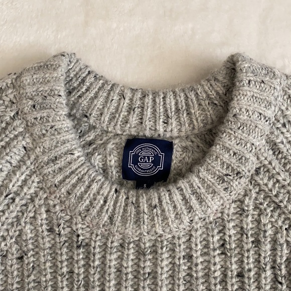 Gap | 2022 Donegal Chunky Rib Knit Wool Blend Crewneck Sweater Light Gray (S) - Picture 4 of 16